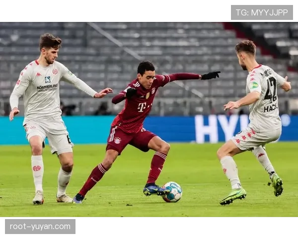 美因茨场均1.2进球下的控球取舍 防守反击战术的控场逻辑解析 美因茨场均1.2进球下的控球取舍 防守反击战术的控场逻辑解析